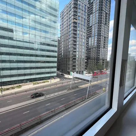 Trendy Apartment In A Central Location